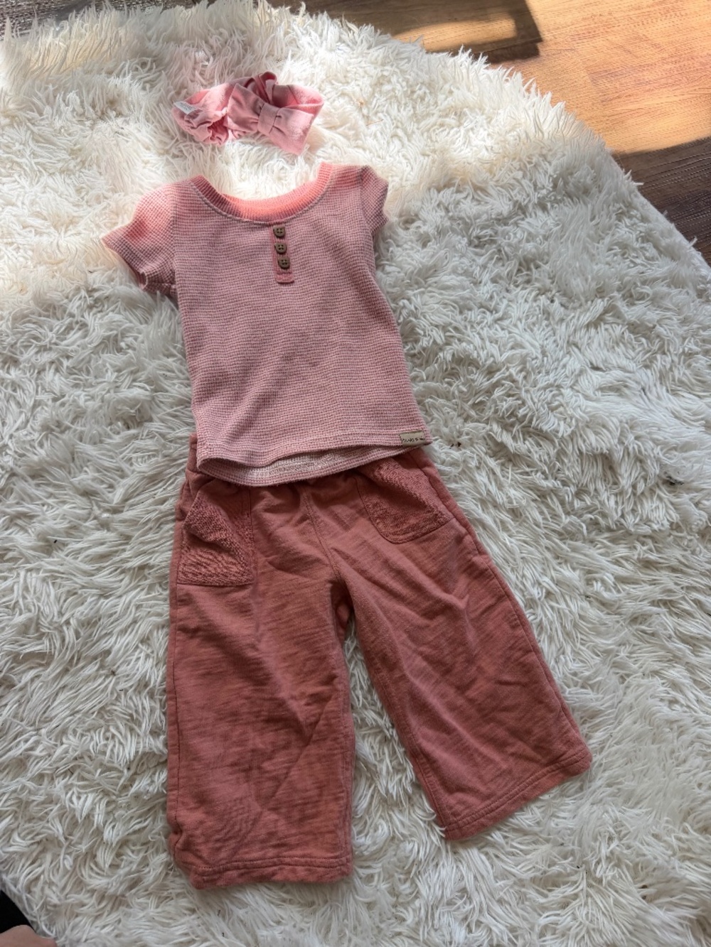 Soft Girls Pink Two-Piece Top & Wide-Leg Pants Set 18 months super cute summer o